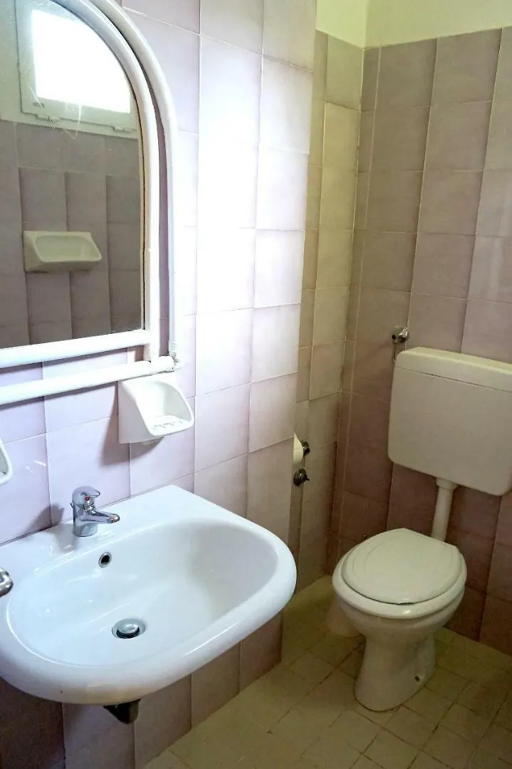Hotel Mariolina Misano Adriatico 2*,